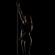 Photographing pole dancers in studio: Anja <em>Photo: © Saša Huzjak</em>